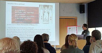 Prof. Zimmermann verweist auf Bonhoeffer u. Barmen (BTE)